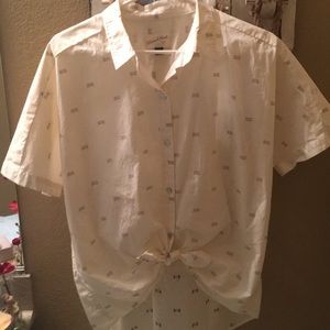 Blouse with tie front